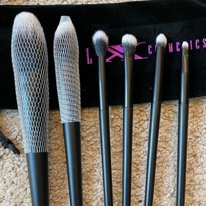Makeup brushes